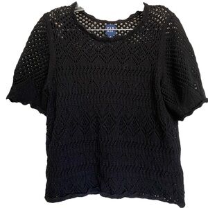 GAP Black Short Sleeve See Through Crotchet Lace Scoop Neck Lettuce Hem Shirt